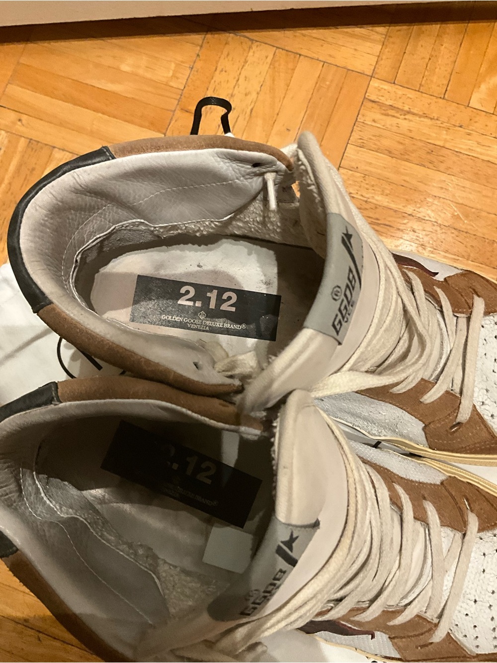 Golden Goose Men’s High-Top Sneakers in White, Brown and Black Star - Picture 4 of 5